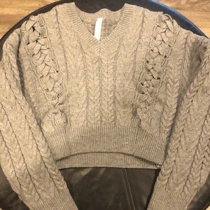Cable knit cropped sweater